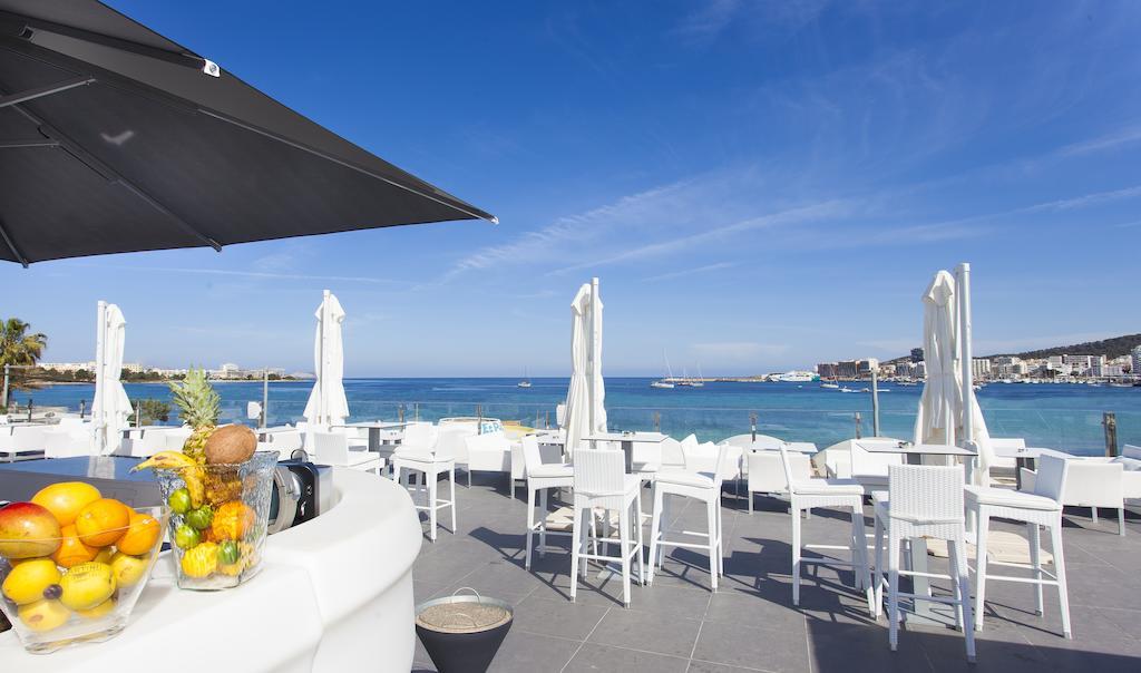 Апарт отель Typic Marina Playa - Adults Only Сан-Антонио-Абад Экстерьер фото